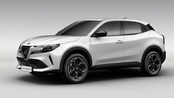 image of car Alfa romeo Junior