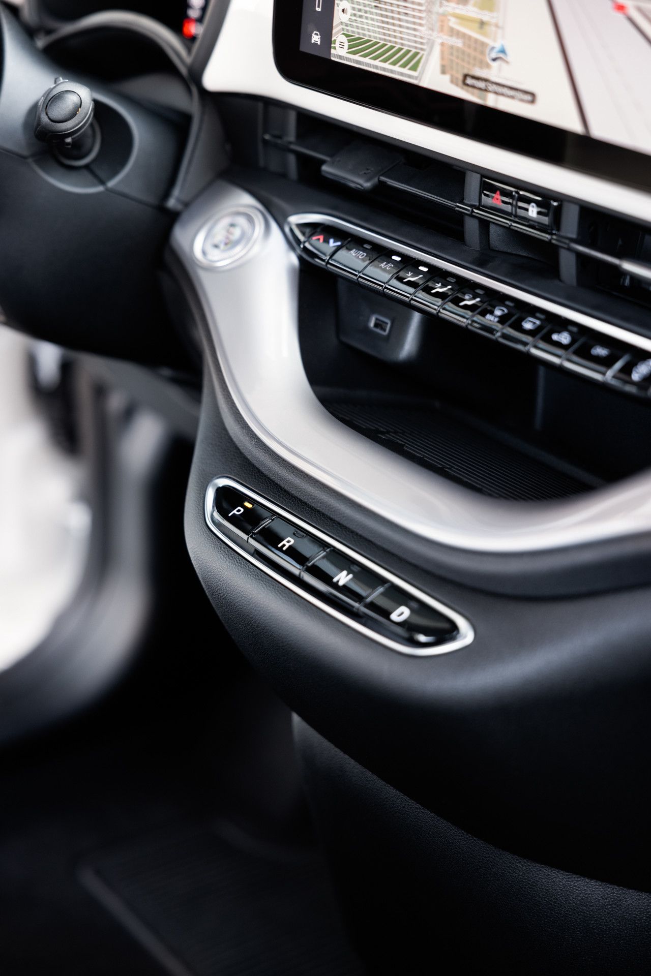 SN Brand-Imagery Fiat500BE EV 8 ID 7345